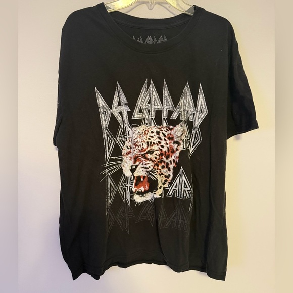 Def Leppard Tops - Def Leppard Black Graphic Tee